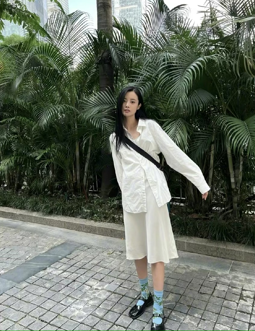 41岁李光洁卡点为老婆庆生，因工作夫妻相隔两地，隋雨蒙独自庆祝