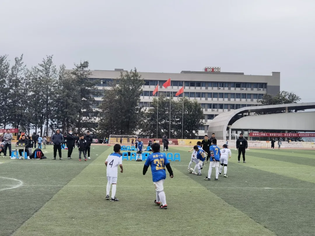 西昌市第一小学参加2021凉山州校园足球联赛喜获佳绩