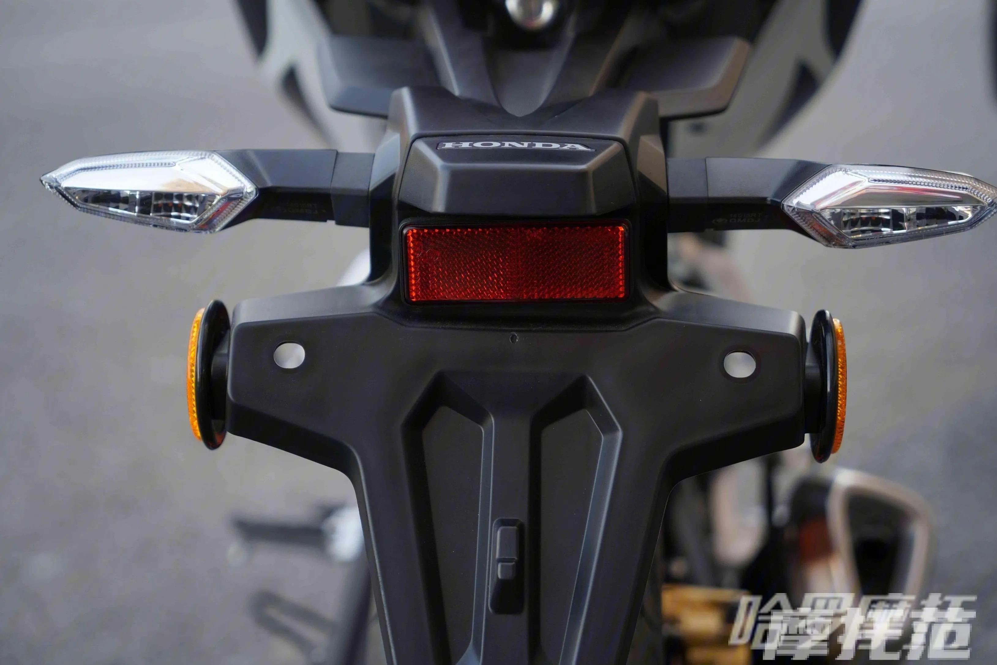 续航600km的五羊本田 CB190R 暴锋眼，真的很香！