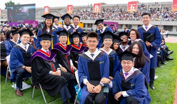 考研难度也有等级划分，第一档难度满分，普通学生容易“陪跑”