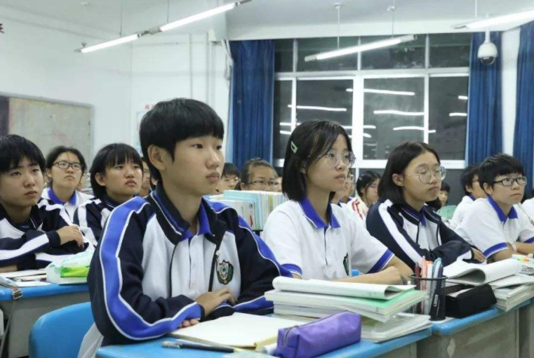 教育部下发文件，私立学校“招生受限”，家长再有钱也无济于事