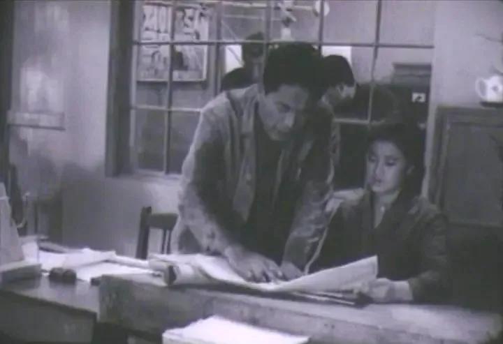 世界电影（0105）朝鲜电影《轧钢工人》（1972）剧照欣赏
