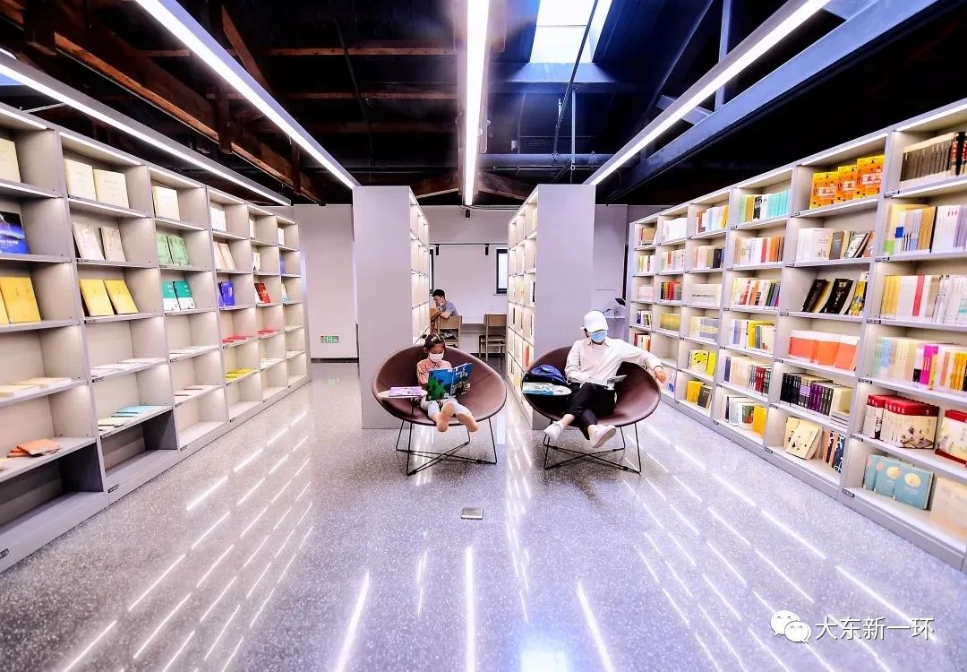 沈阳首座梦幻森林书房—大东区“时代文仓”城市书房正式开放