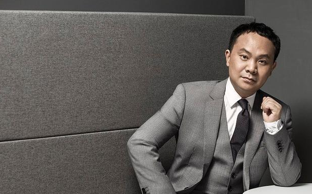 打工出身白手起家江西萍乡的严斌生靠卖零食起家身家25亿