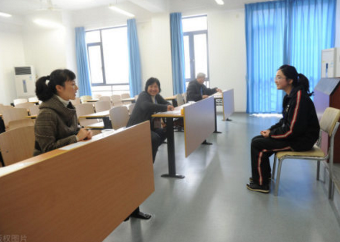 2022考研数学遇“偶数年”实锤了！考生哭天抢地，一个大题都不会