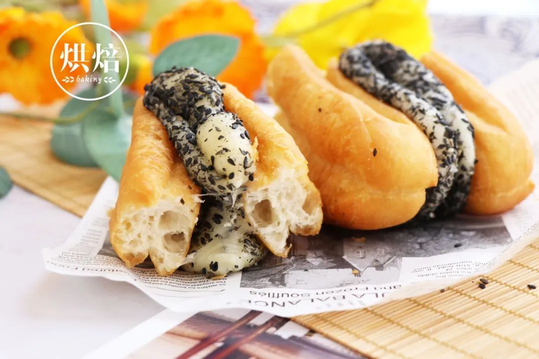 双重碳水炸弹 江西非遗小吃油条包麻糍 吃一根顶一天