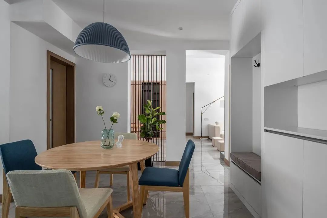 餐厅这样设计，低频小空间实现高效利用