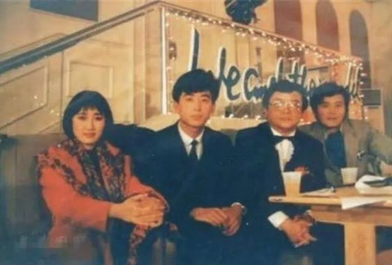 7位东方歌舞团出来的明星，有人成一线明星，有人成国家一级演员