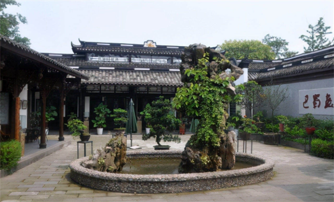 四川大地主刘文彩的庄园，昔日大恶霸的祖宅，如今成4A旅游景点