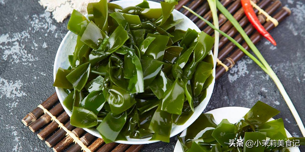 女人25岁以后，别只会敷面膜，多吃“9种”食物，风采动人气色好