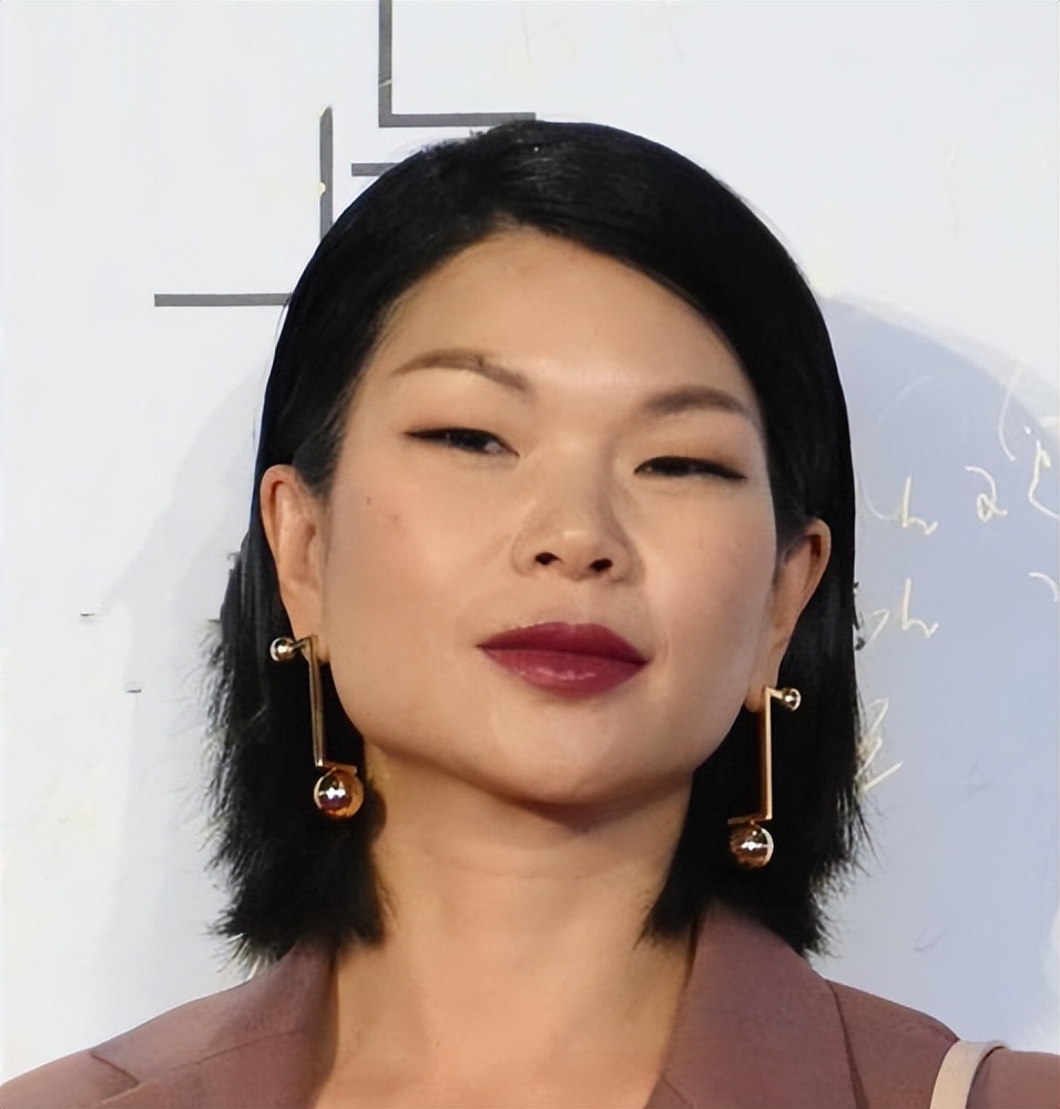 曾因身高自卑，被骂顶级丑模的吕燕，如今嫁法国豪门生混血宝宝