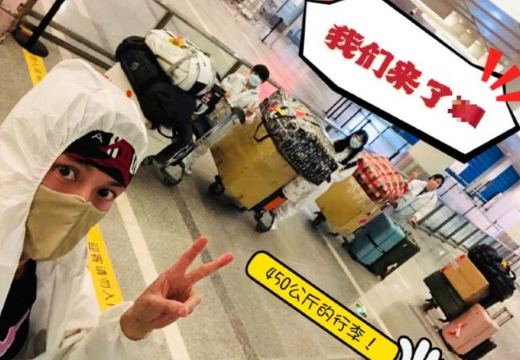 爱上中国生活！吴尊带家人下馆子做按摩，称儿女长太好可以做保安