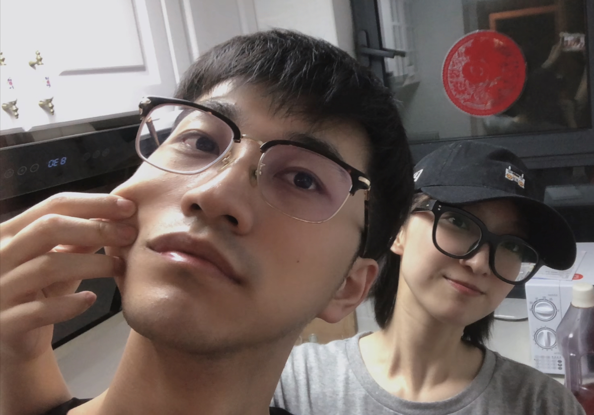 “蒋孝话CP”分隔两地，粉丝喊话想看恋爱日常，陈孝良机智回复