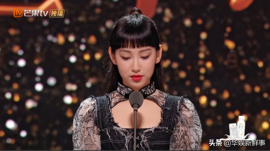 炎明熹回港前夕遭中伤？港媒批不尊重前辈：她嘲讽李克勤、林子祥