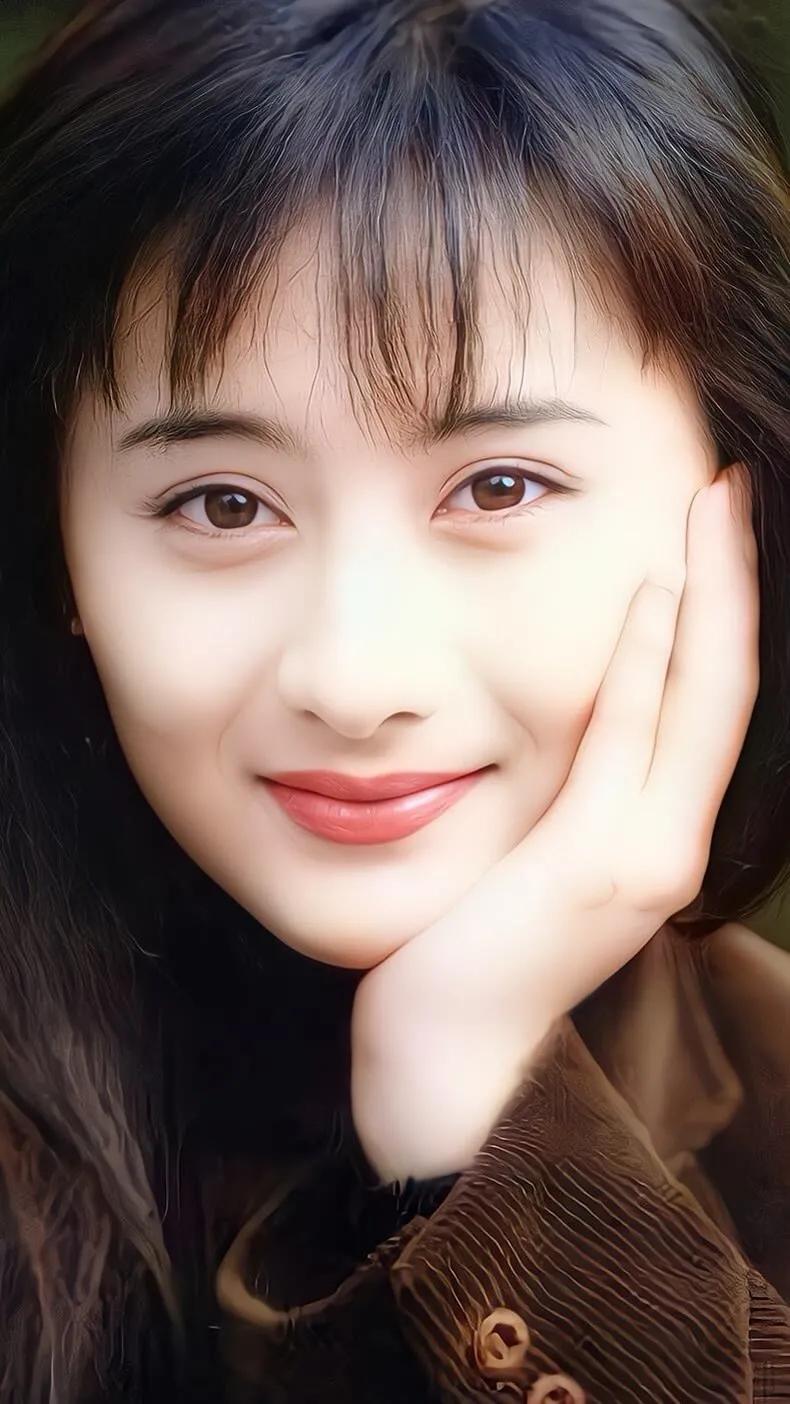 陈德容年轻时好美好水灵，难怪琼瑶为找她拍戏，愿意苦等三年