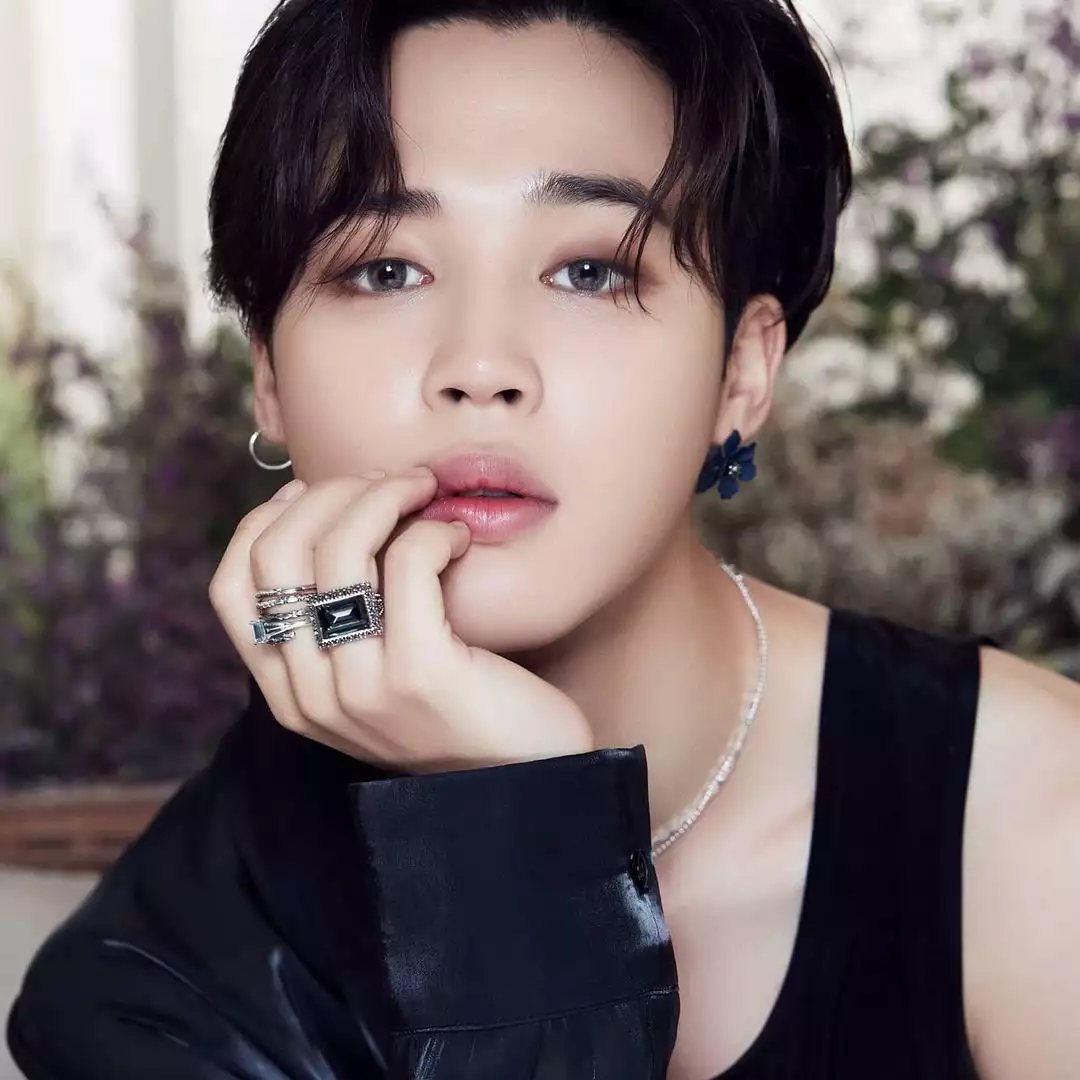 防弹少年团Jimin和两位女团成员有特别交情?