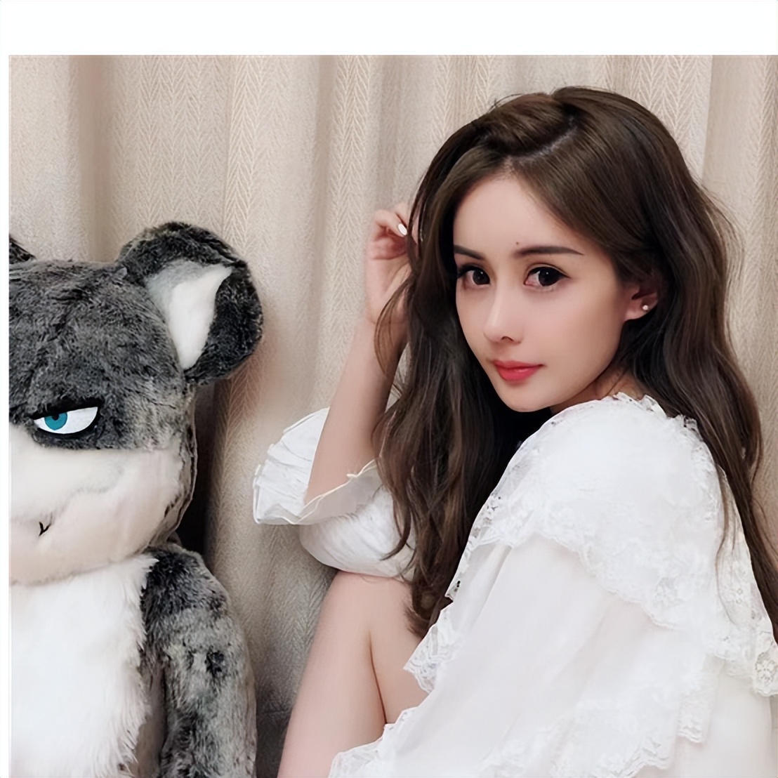 "小杨幂"韦雪,密谋产子向秦奋索要9亿,思聪:早说过不要碰她