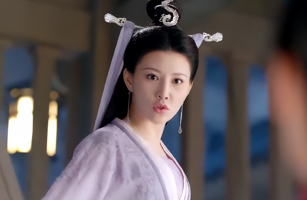 时隔两年,又穿紫衣,《琉璃》里的小狐狸侯梦瑶,再次美到我了