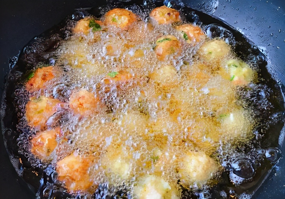 炒白萝卜怎么炒好吃（分享4道萝卜的做法好吃实惠）