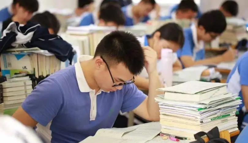 高三省一模成绩公布，学生考试502分，今年还有望考上一本吗？