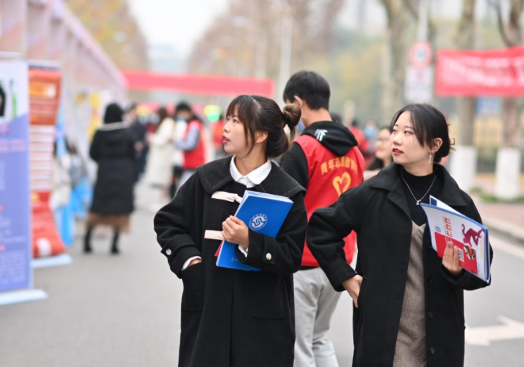 专科生的春天来了，22所职业学院将升为本科，含金量也水涨船高
