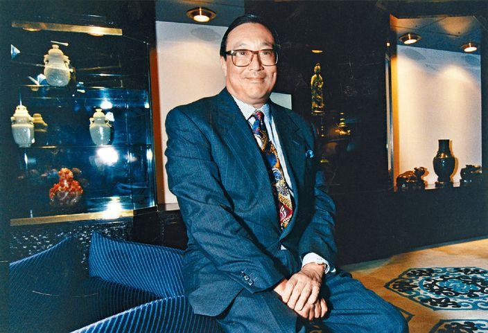 何莉莉:26岁嫁香港富商,帮丈夫抚养私生子,70岁独揽70亿资产何莉莉