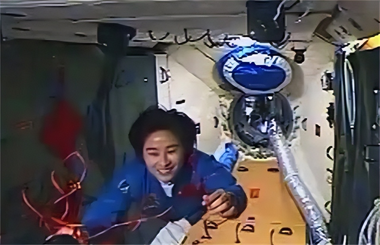 中國首位女航天員劉洋，回到地面后卻銷聲匿跡，她究竟怎么了？