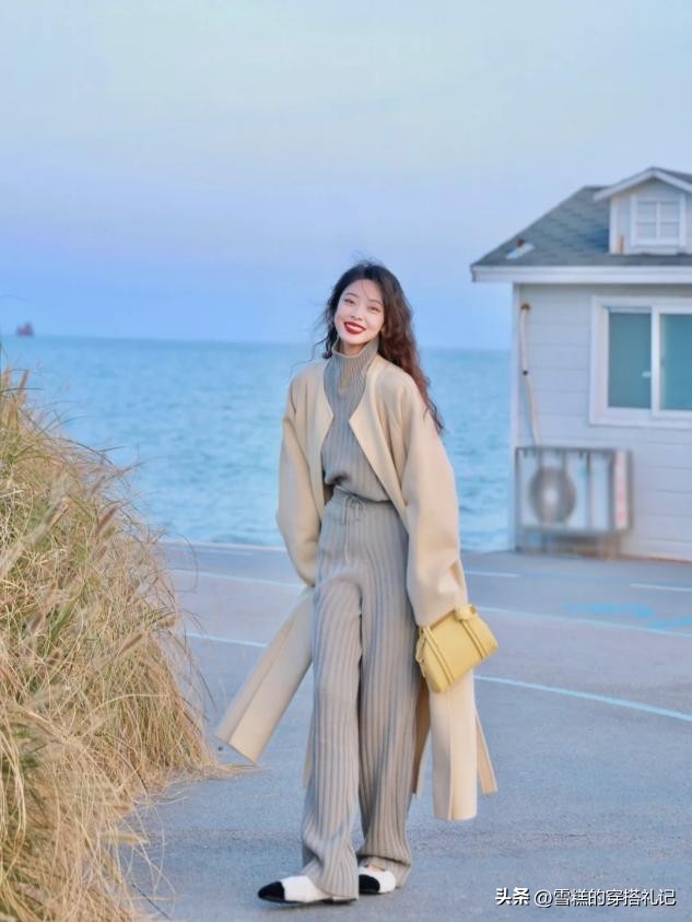 今年裤子流行“穿宽不穿紧”，时髦百搭还遮肉，胯宽、腿粗都适合