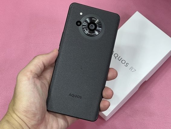 手机厂商跟相机品牌搞联名 荣耀赵明：噱头