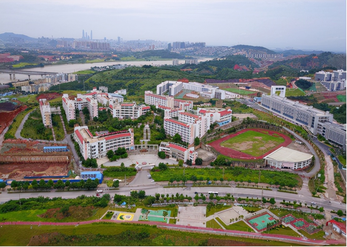 住宿1夜价格不超100元，学校周边旅馆越开越多，内行人揭露生意经