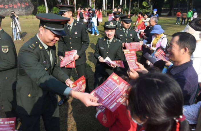 2022年征兵工作开启，学生要提前知晓入伍流程，女兵年龄也有调整