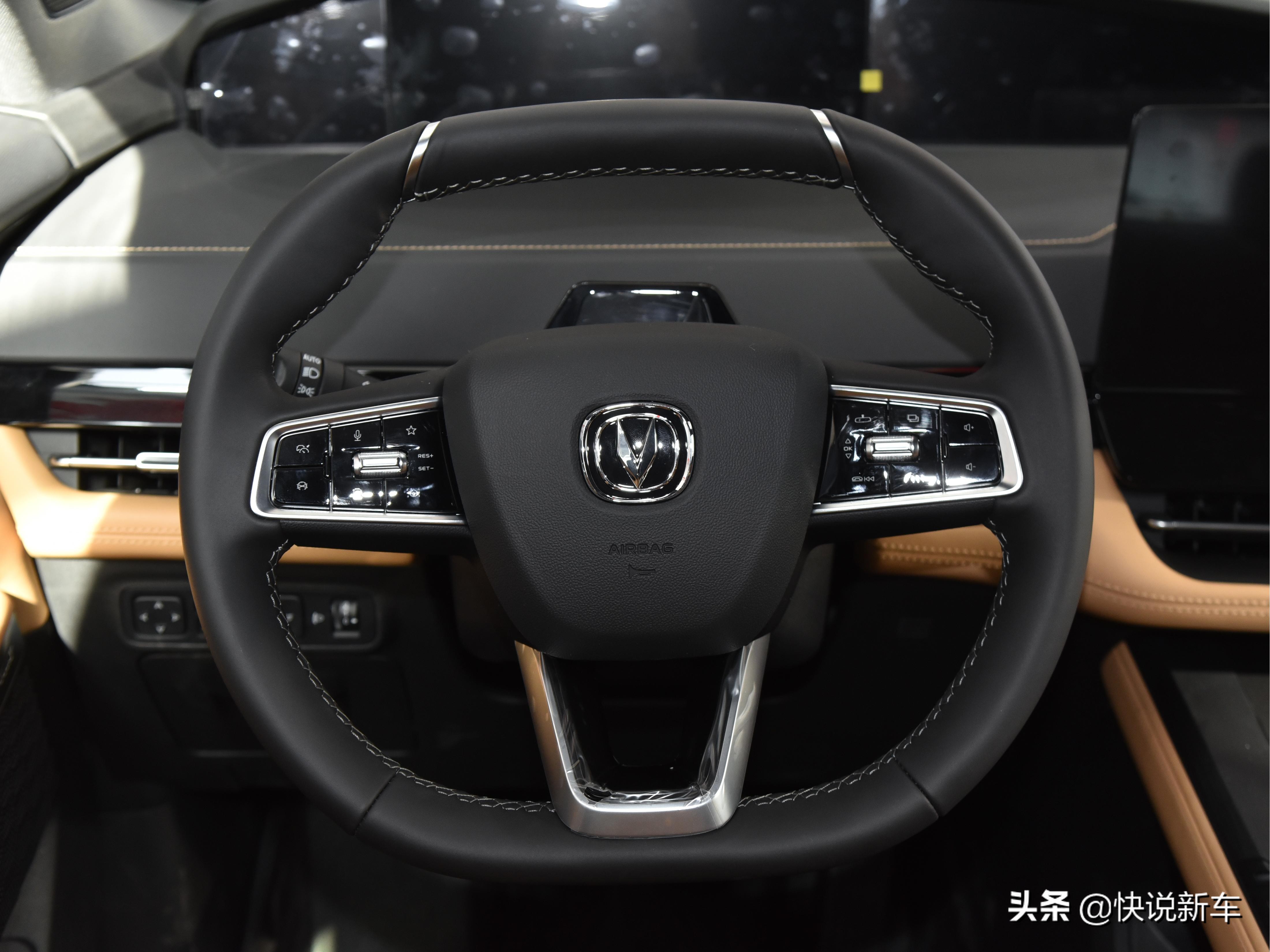 中型SUV，价格合适，品牌硬 实拍长安UNI-K