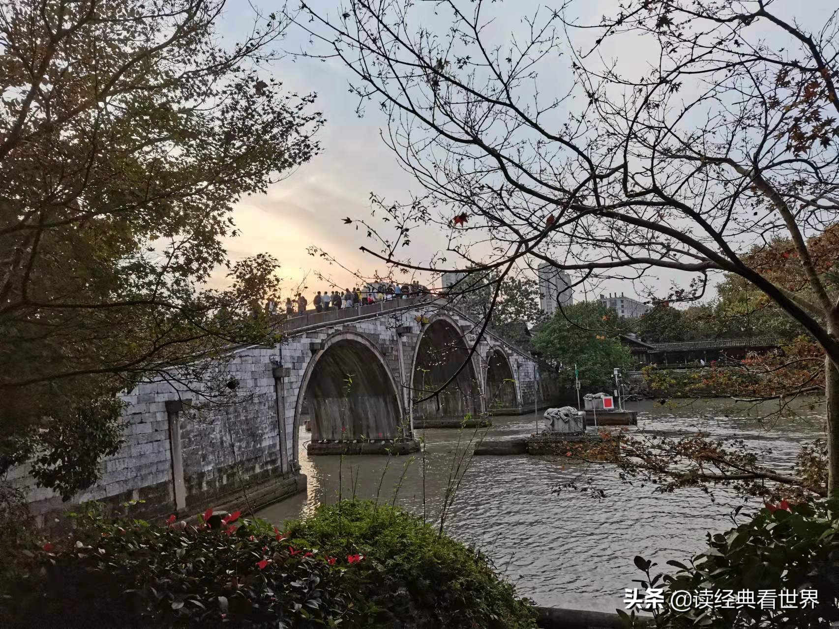 杭州拱宸桥(一座拱宸桥，半部杭州史)
