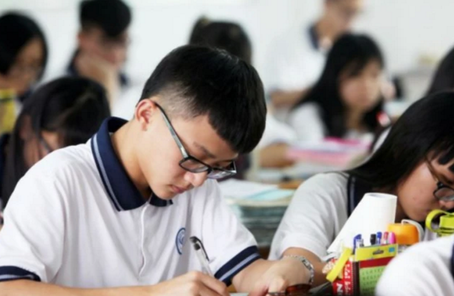 距离中考120天，北京某中学给学生发“申请书”，自愿放弃中考？