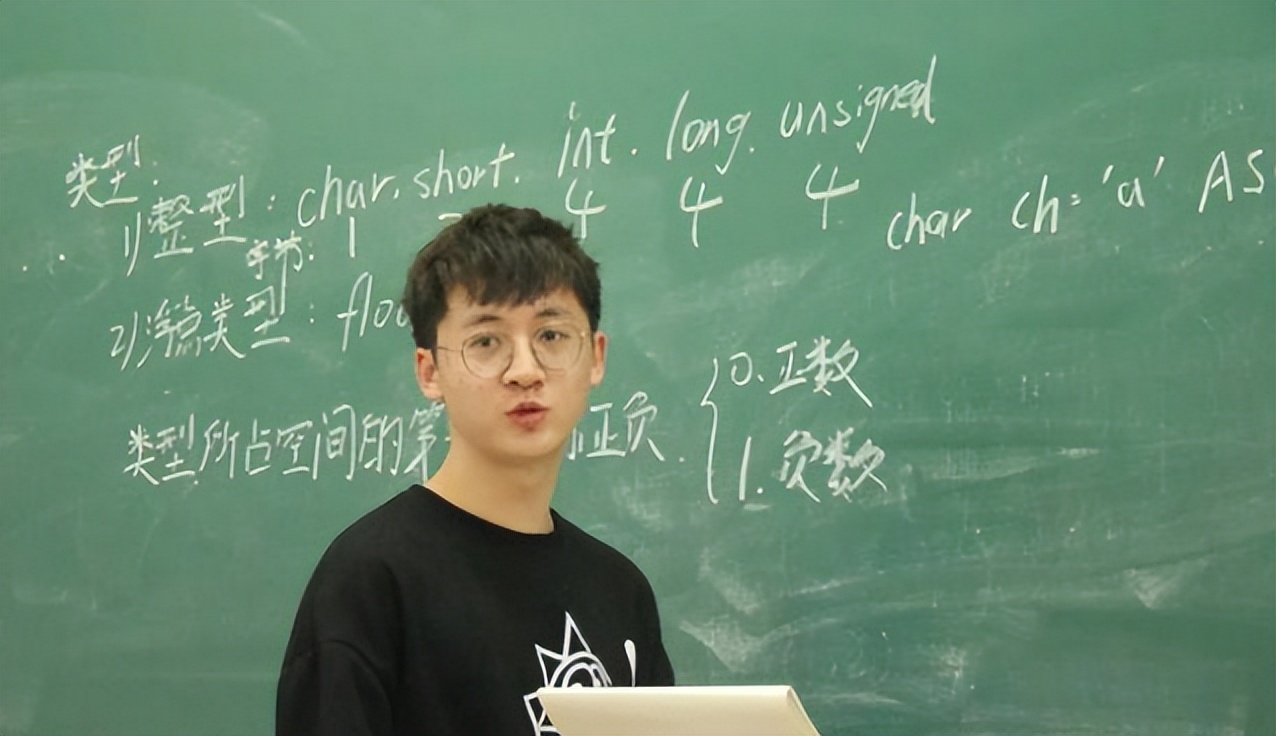 若学生刚过二本分数线，应该是学师范还是学护理？听听学姐的忠告