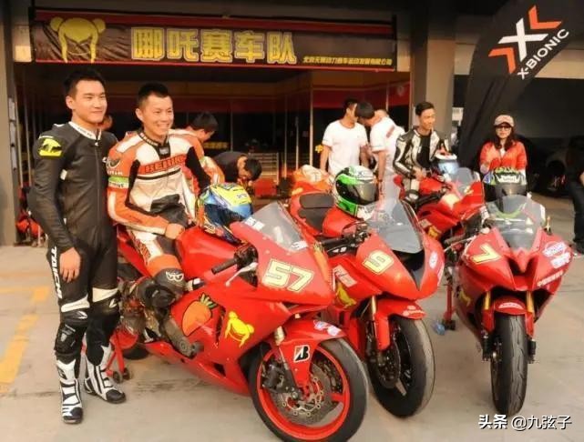 2006年，13分跑完二环，“车评人”陈震经历了怎样的蜕变？