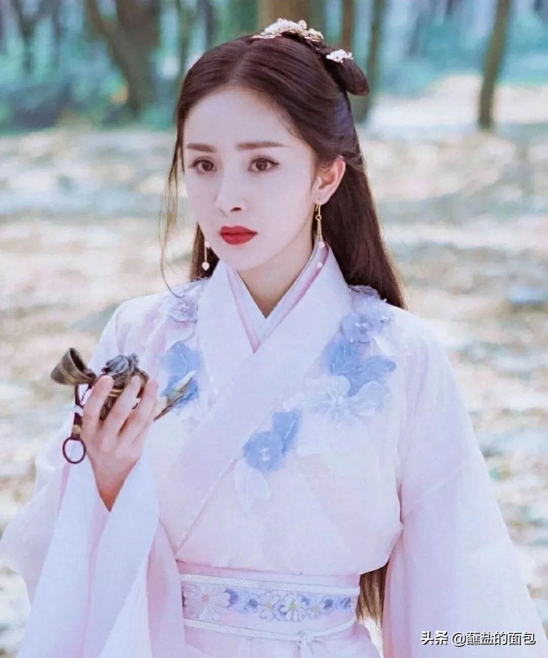 杨幂也太哇塞了吧