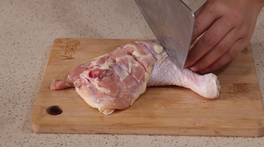 鸡腿别总油炸着吃，分享一道黑椒鸡腿的做法，孩子爱吃长得快