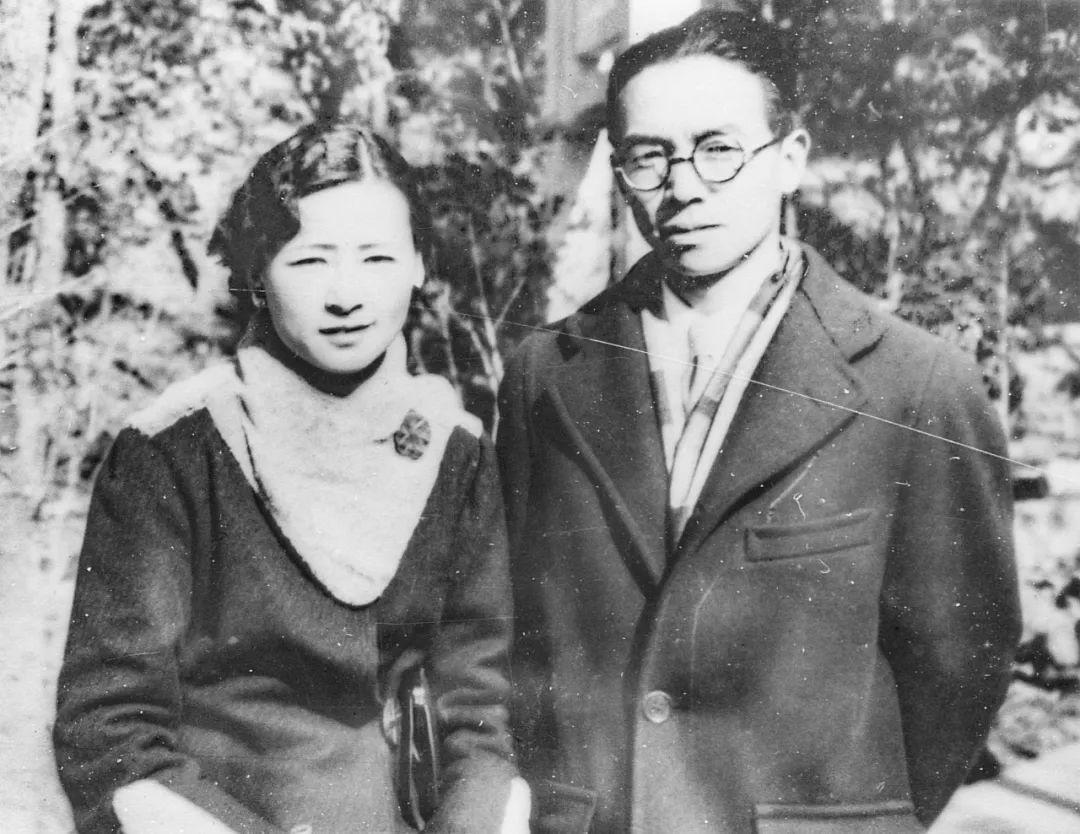 乞丐抱着“菜坛”要见清华校长，门卫欲轰赶，却见梅贻琦热泪盈眶