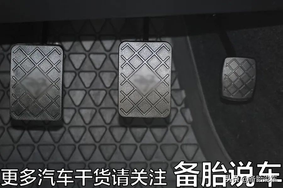 手动挡的车怎么样开才比较猛？光靠踩油门就够了吗？
