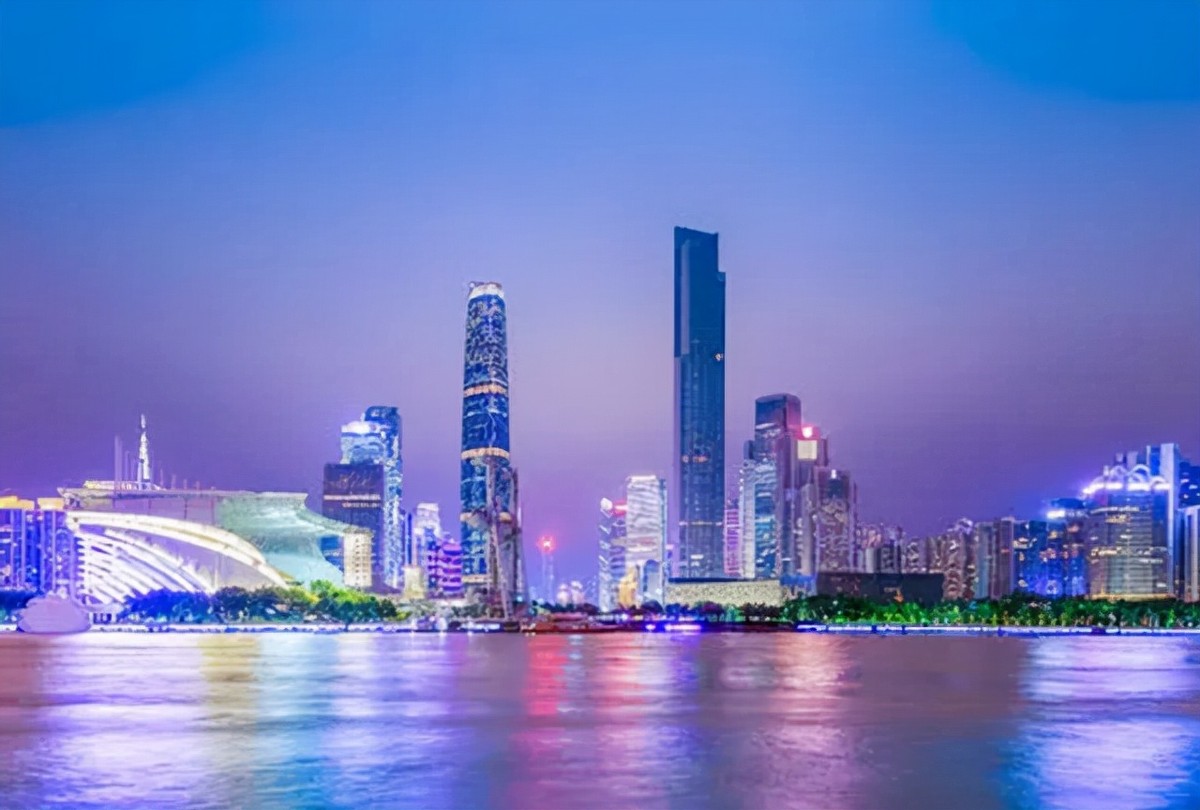 他是东莞四大企业集团总裁，东莞“隐形首富”，50岁英年早逝