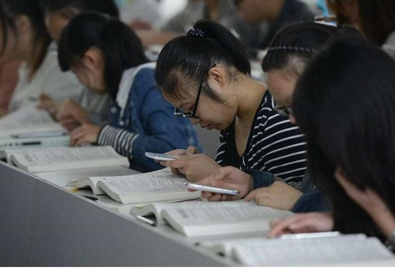 为什么现在毕业生就业艰难，跟学生无关，而是高校教育出现了问题