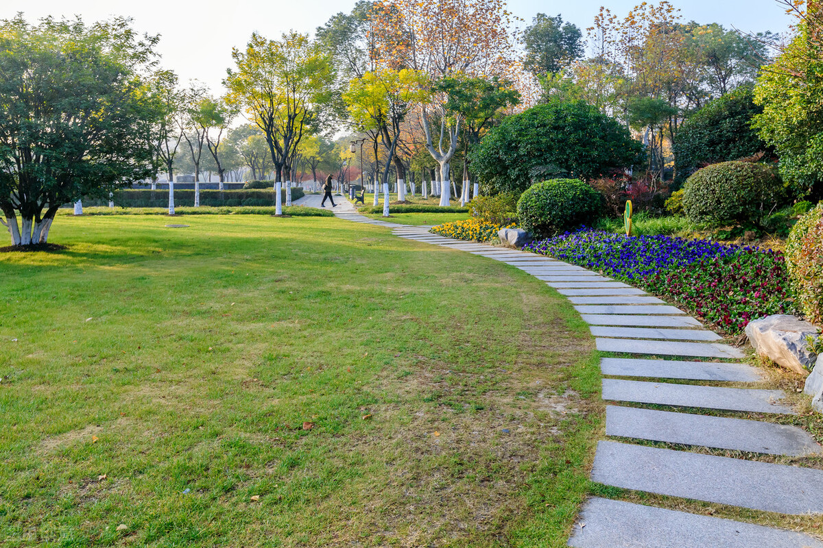 绿化施工合同（房地产企业绿化工程各种合同签订方法）