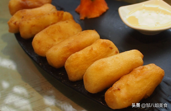 分享一种“万能脆皮糊”，炸啥都酥脆，不脱糊不回软，学会过年用