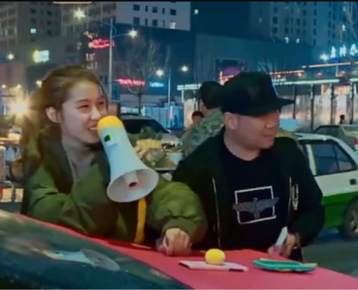 辽宁巨婴：16岁吃饭靠人喂，每天开销过万，2017年变形后怎么样了