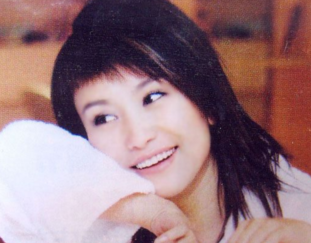 《重案六组》播出22年，女主王茜丧夫后过得怎么样？