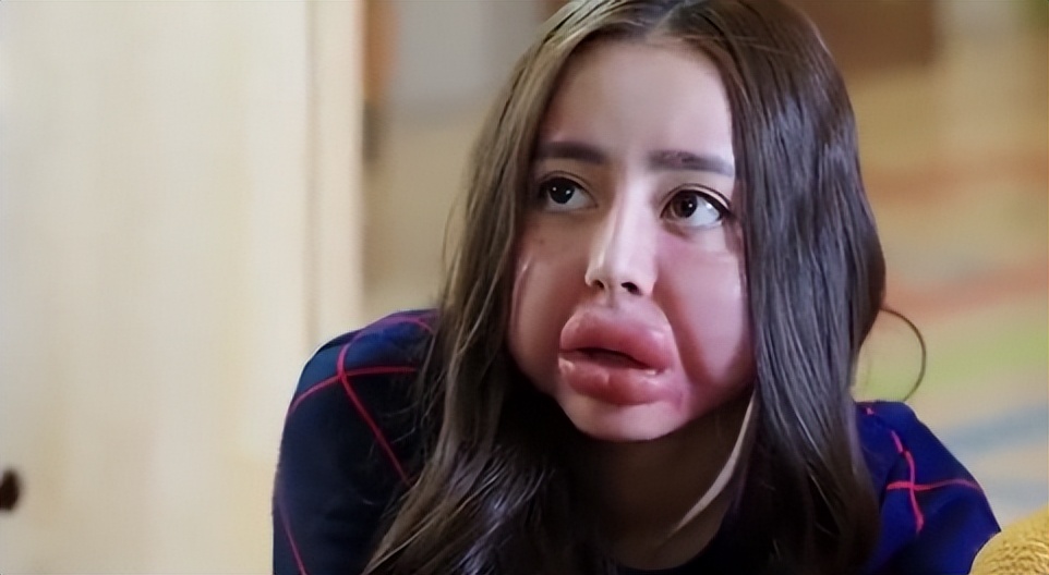 明明是美女，但为演戏都豁出去了！这10个女星的造型，个个辣眼睛