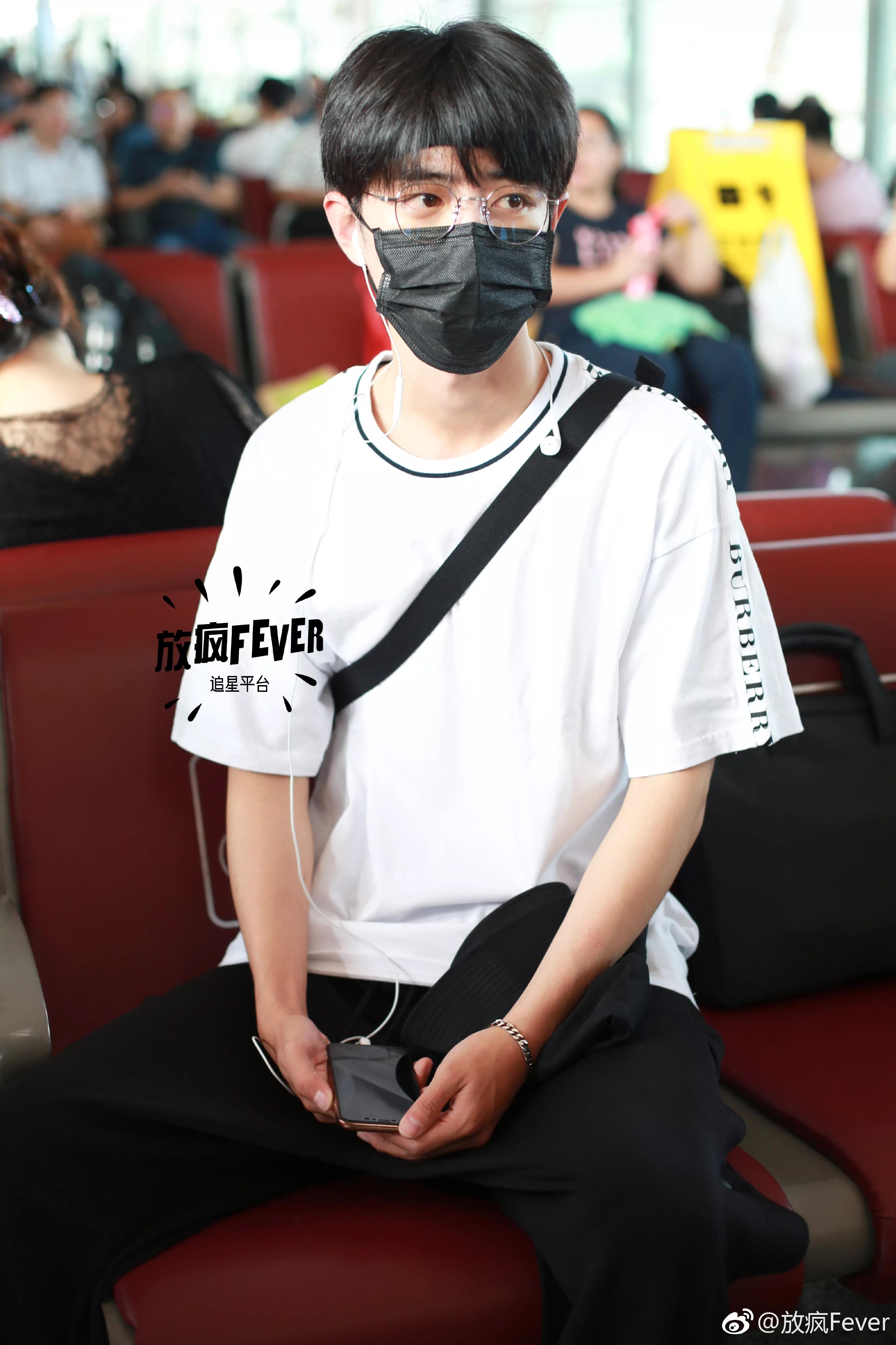 考古肖战:2018年9月—12月机场时间线汇总,今天请叫我收图狂魔