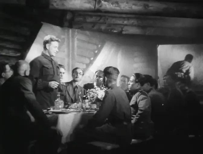 世界电影（0106）苏联电影《锄奸记》（1945）剧照欣赏
