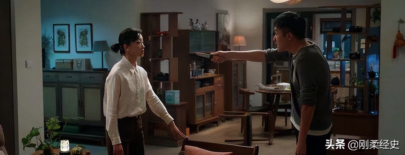 林深见鹿：在脱离了现实的根基下叙事，自然就少了人间烟火气